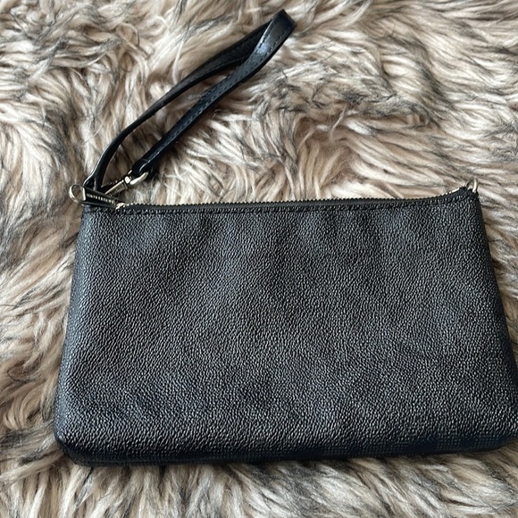 Michael Kors wristlet - Picture 2 of 7